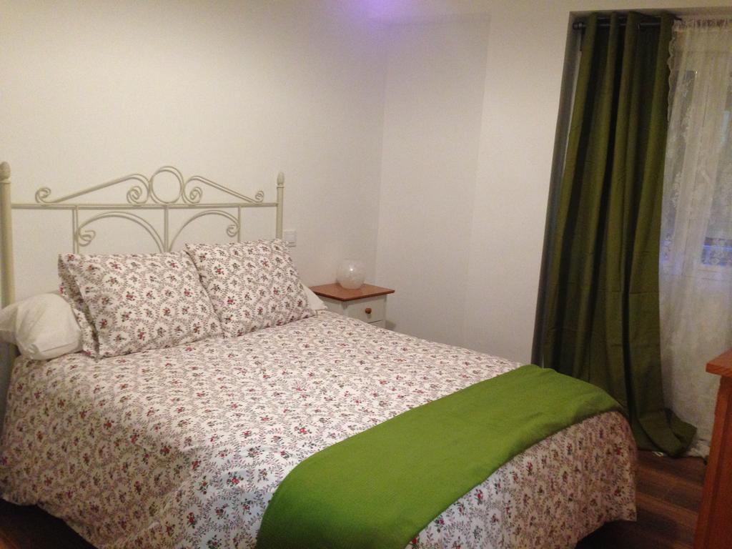 Apartamento En La Sierra II Apartment Аренас де Сан Педро Екстериор снимка