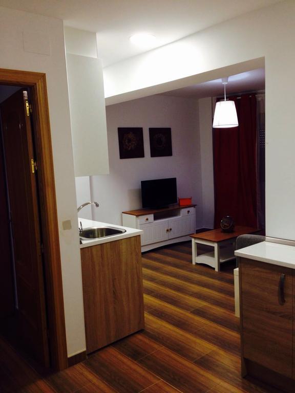 Apartamento En La Sierra II Apartment Аренас де Сан Педро Екстериор снимка